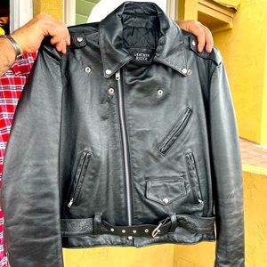 Vintage and awesome Men’s Leather Rider jacket size 46 with YKK zippers